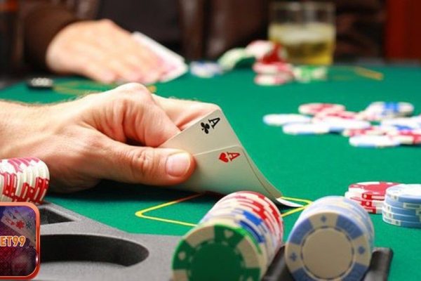 Tố liên hoàn Poker là gì? Cách chơi tố liên hoàn hiệu quả